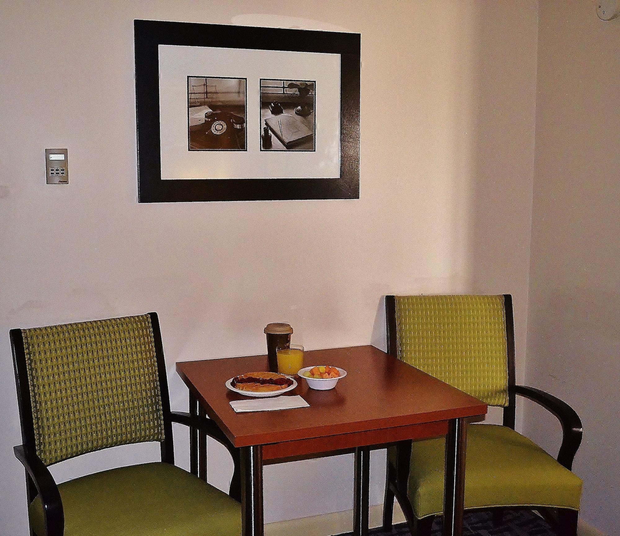 Best Western Dubois Hotel Exterior photo